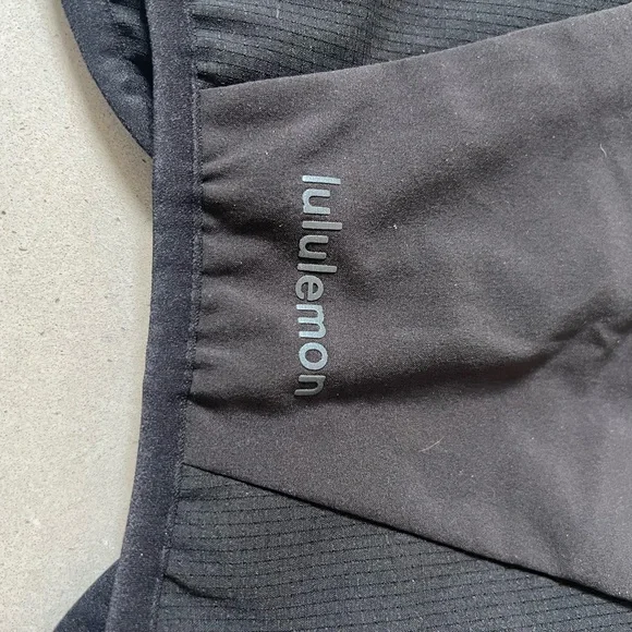 Lululemon Athletica black running  Vest - Picture 6 of 7